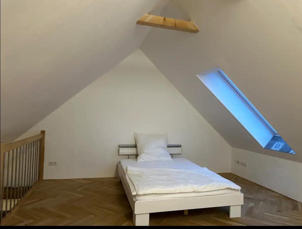 Exklusive Maisonetten Wohnung Mit Gartenzugang Augsburg Buitenkant foto
